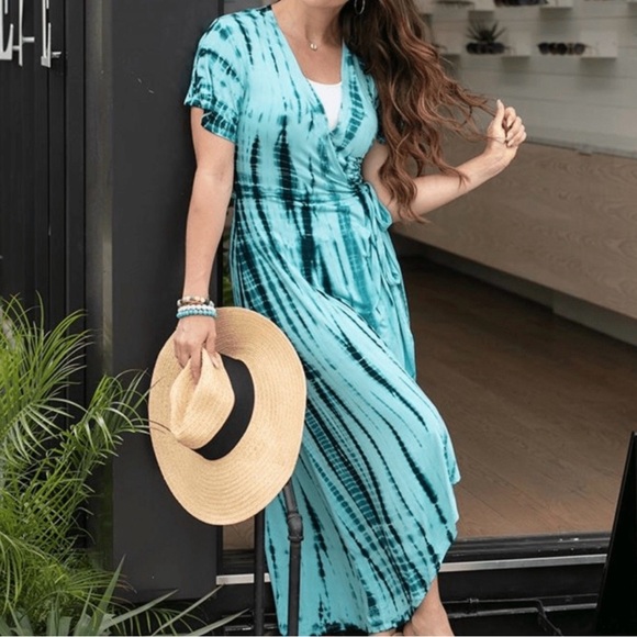NWT Grace & Lace Tie Dye Maxi Wrap Dress Size L/XL in Washed Aqua - Picture 1 of 6